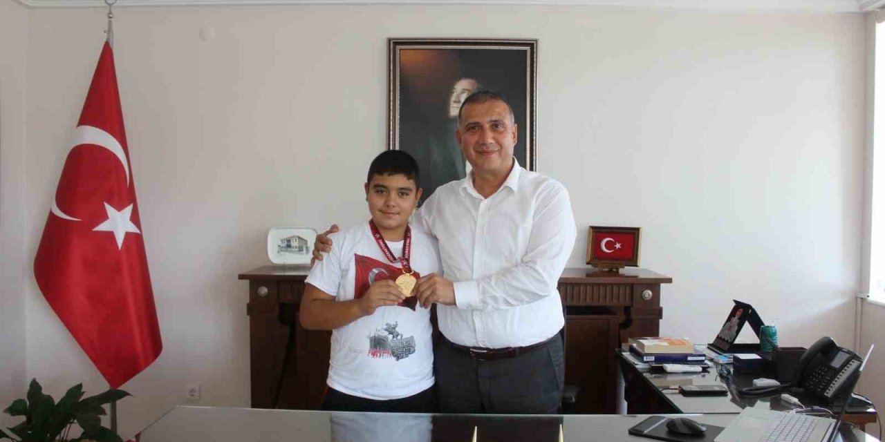 Sökeli Babacan, güreşte Aydın’a Türkiye birinciliği getirdi