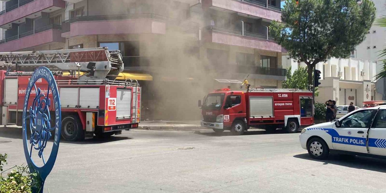 Nazilli’de otel yangını panikletti