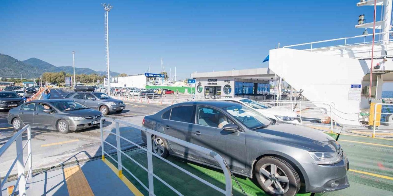 İzmir’de feribot ücretlerine zam