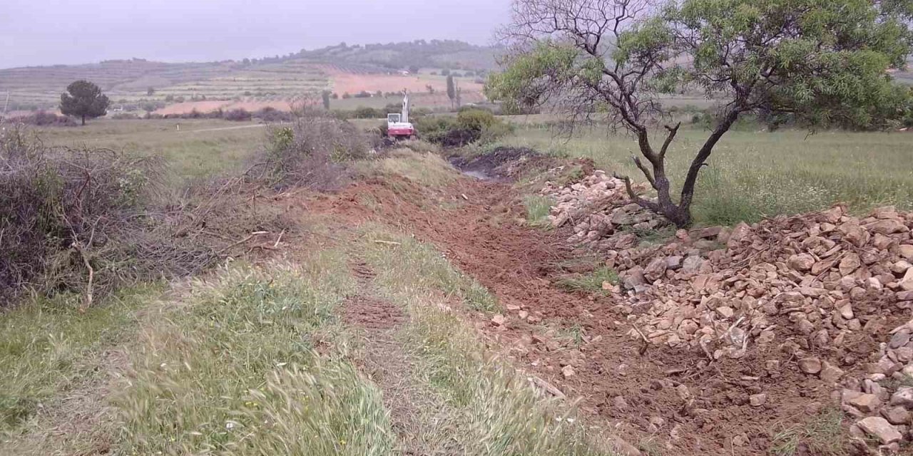 Kemer Mahallesi’nde taşkın riskine karşı önlem