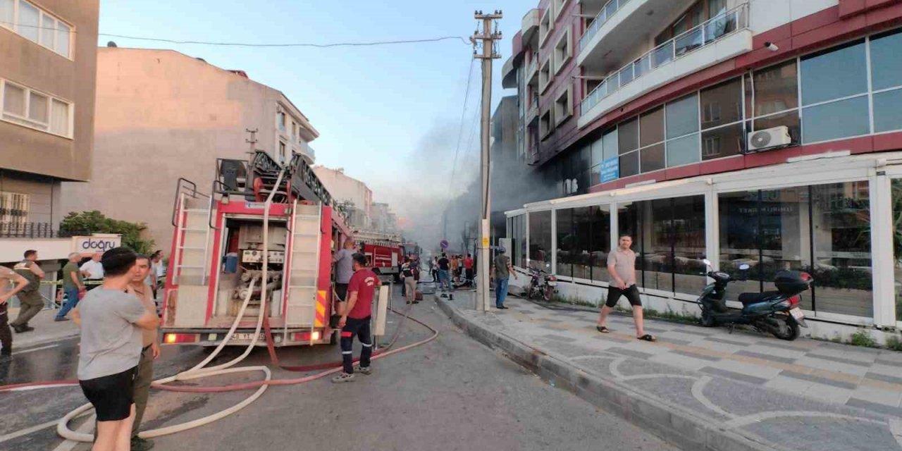 Yatağan’da korkutan yangın: 2 kişi hastaneye kaldırıldı