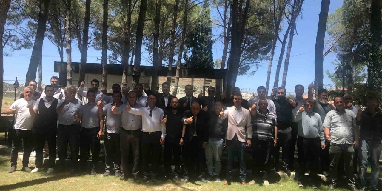 Selendi Yeniden Refah Partisi’nde Yılmaz güven tazeledi