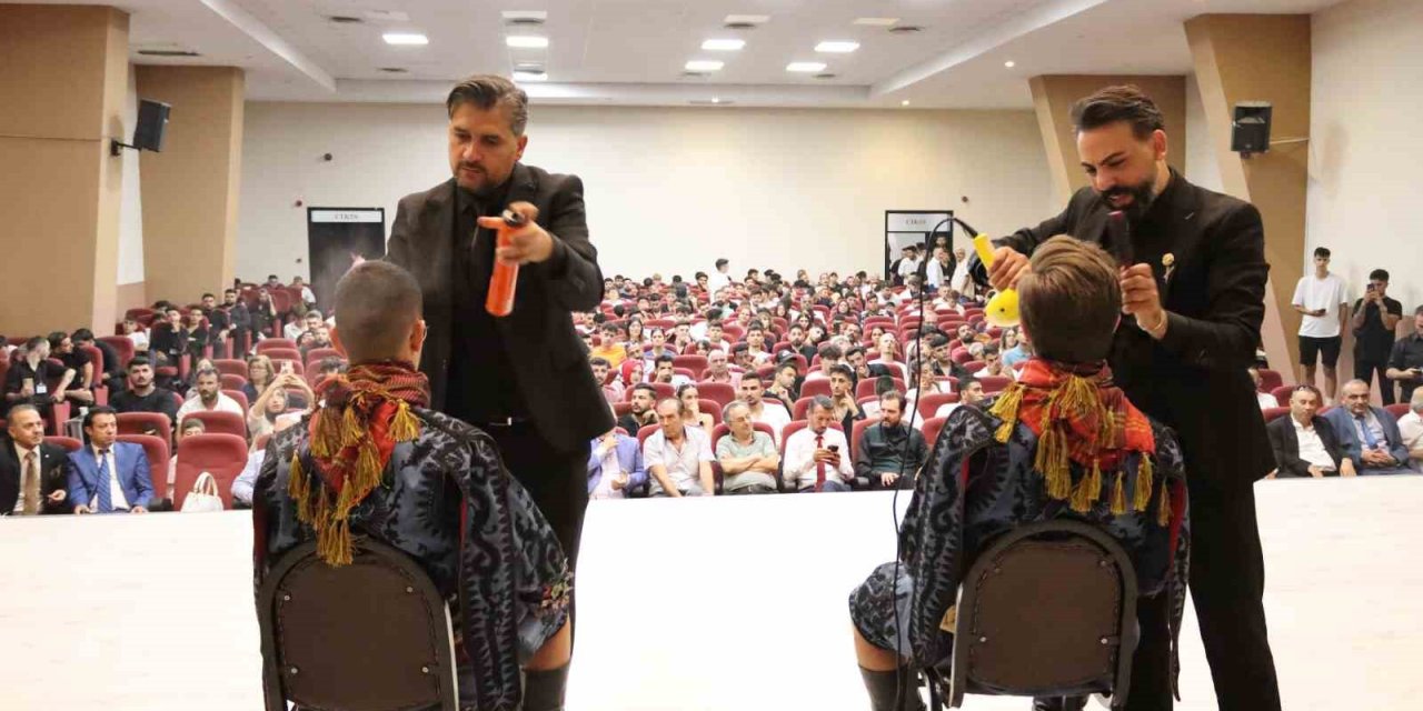 İzmir’de 92 berber ’Fade Kesim Yarışması’nda yarışıyor