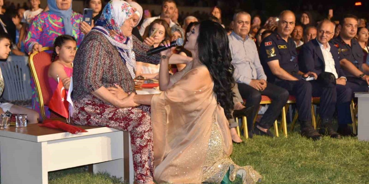 Salihli, 25. Adala Şeftali Festivali ile şenlendi