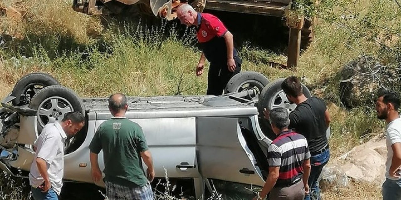 Kontrolden çıkan otomobil uçuruma yuvarlandı: 2 yaralı