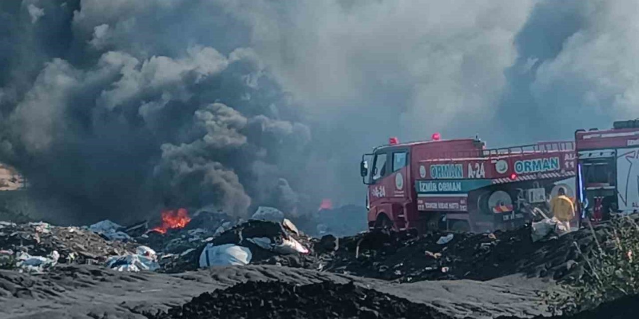 İzmir’de atık depolama tesisinde yangın