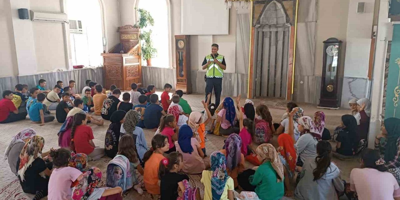 Germencik’te 70 öğrenci trafik dedektifi oldu