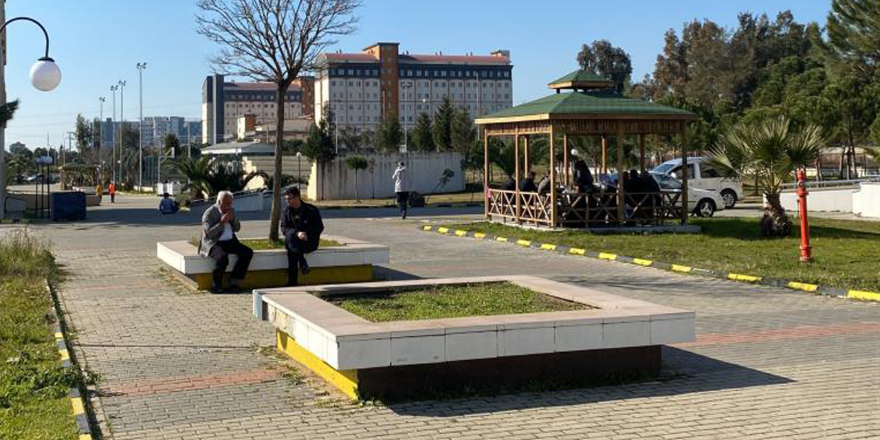 Depremzedelerin bıraktığı notlar duygulandırdı