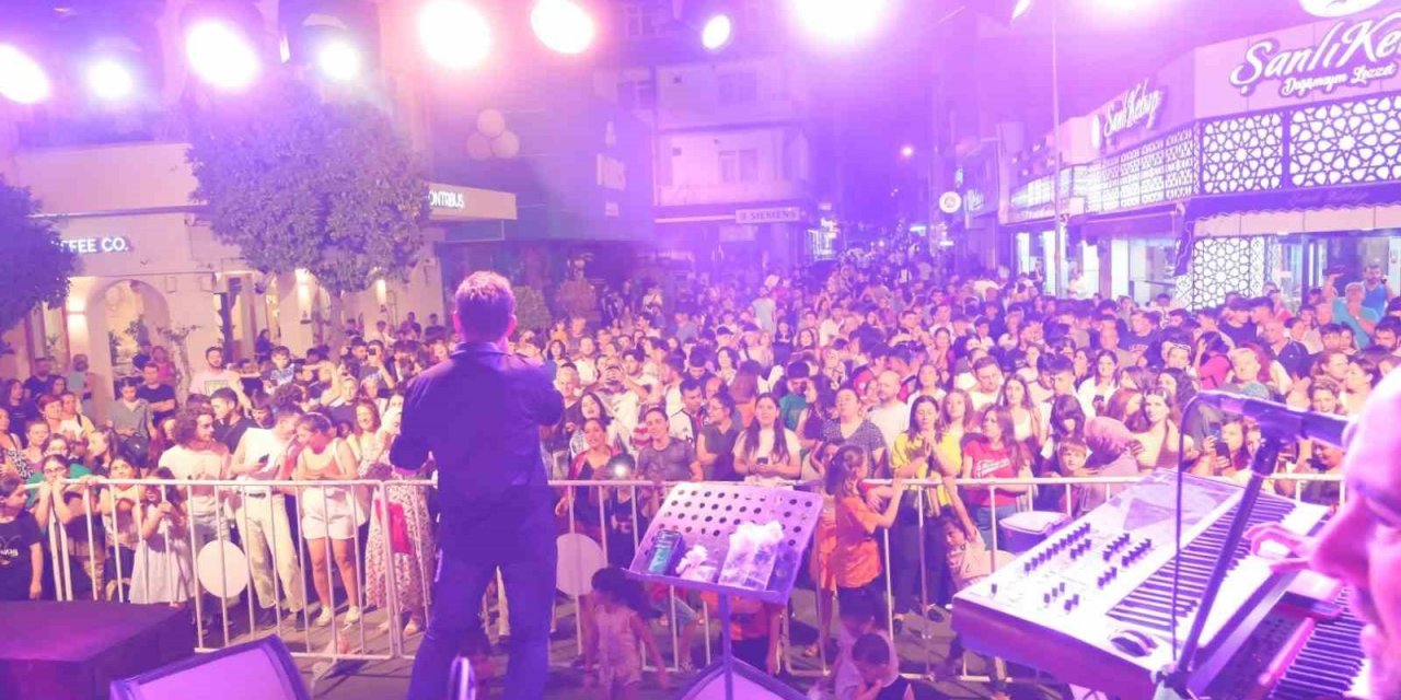 Aydın Büyükşehir Belediyesi yaz konserlerine devam ediyor