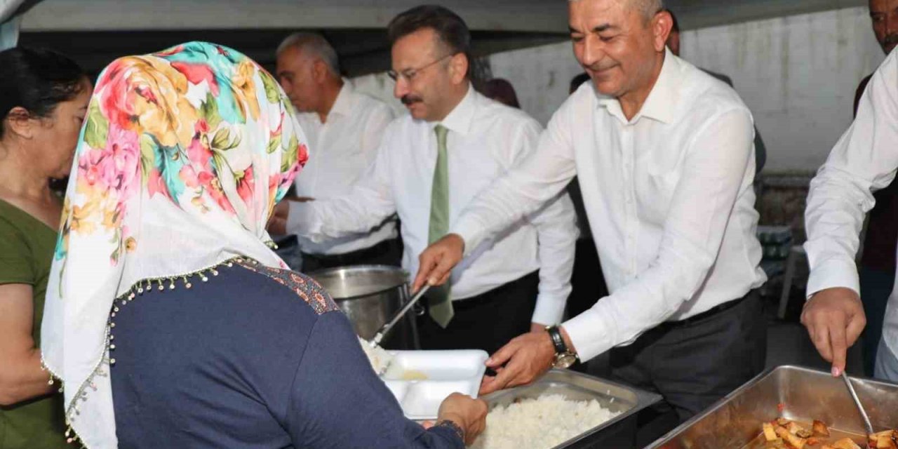 Koçarlı Belediyesi, Muharrem Ayı iftarı düzenledi