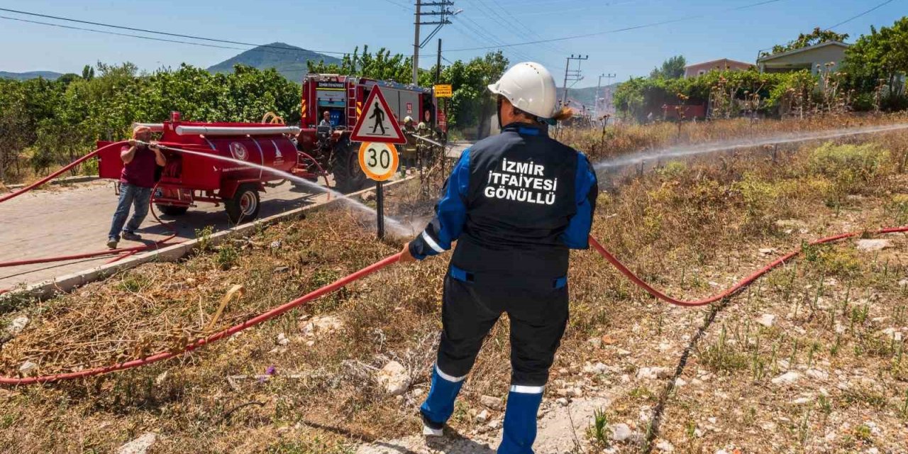 Hem hayatı paylaşıyor, hem alevlere birlikte müdahale ediyorlar