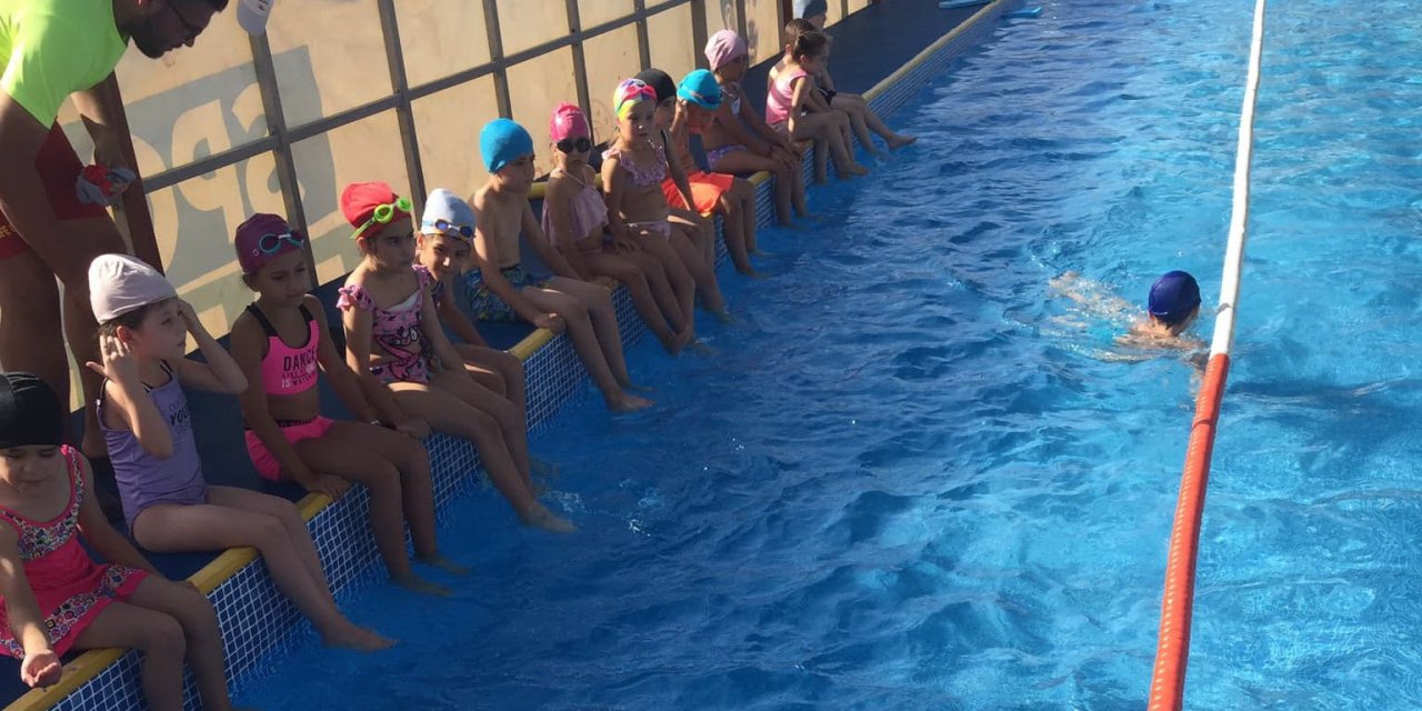 Salihli’de yüzme bilmeyen kalmayacak