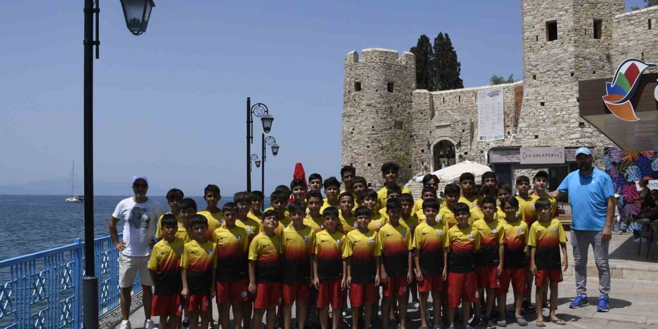 Kuşadası Belediyesi Nusaybinli çocuklara unutulmaz bir gün yaşattı