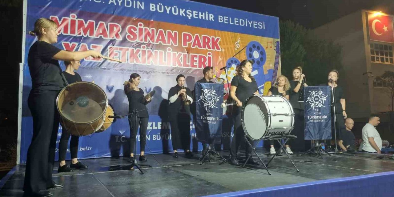 Aydın Büyükşehir Belediyesi’nden Mimar Sinan Parkı’nda müzik resitali