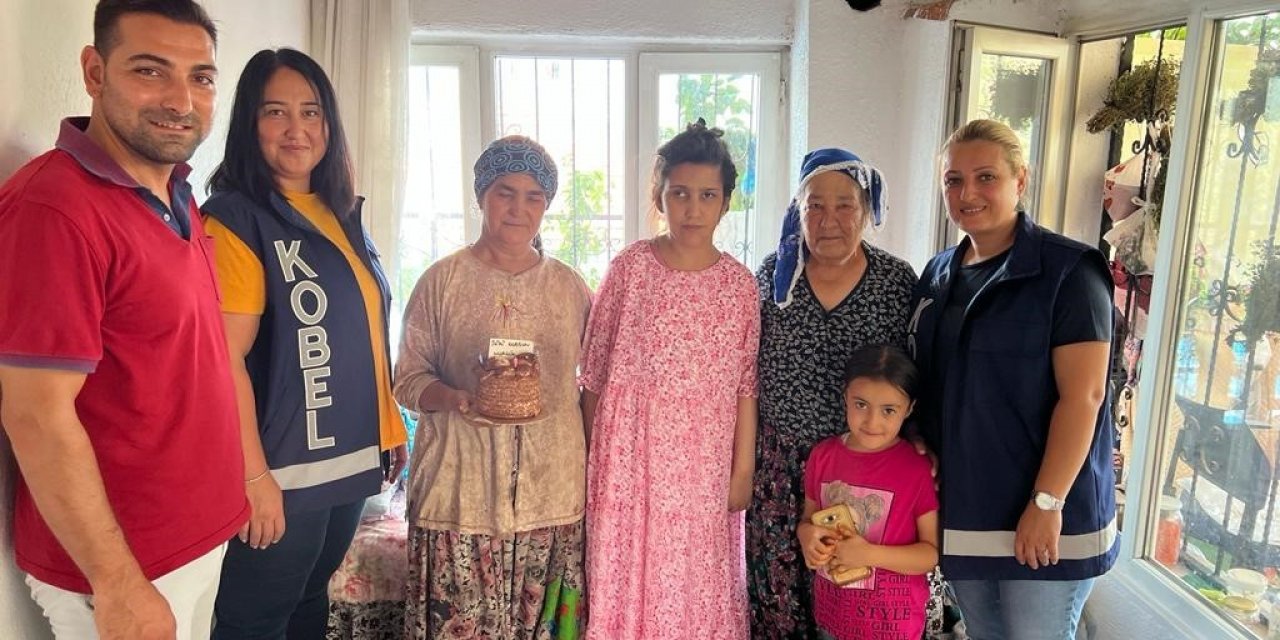 Başkan Kaplan’dan engelli kıza doğum günü sürprizi