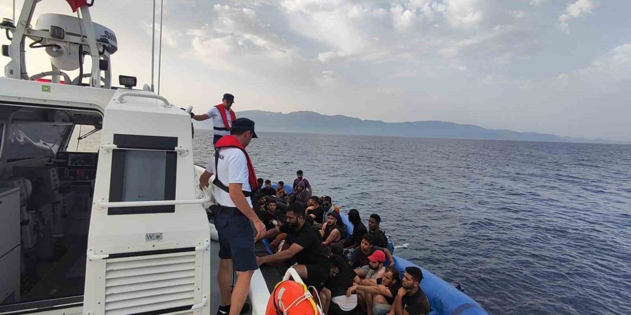 Bodrum’da 64 düzensiz göçmen karaya çıkarıldı