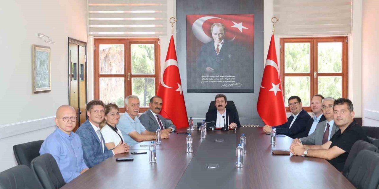 Yaş meyve sebze ve meyve ihracatçıları, dünya sofralarına kalıntısız ve katma değerli üretiyor