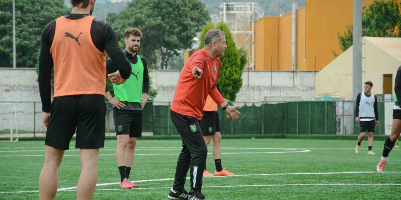 Efeler, sezon öncesi 3 hazırlık maçı yapacak