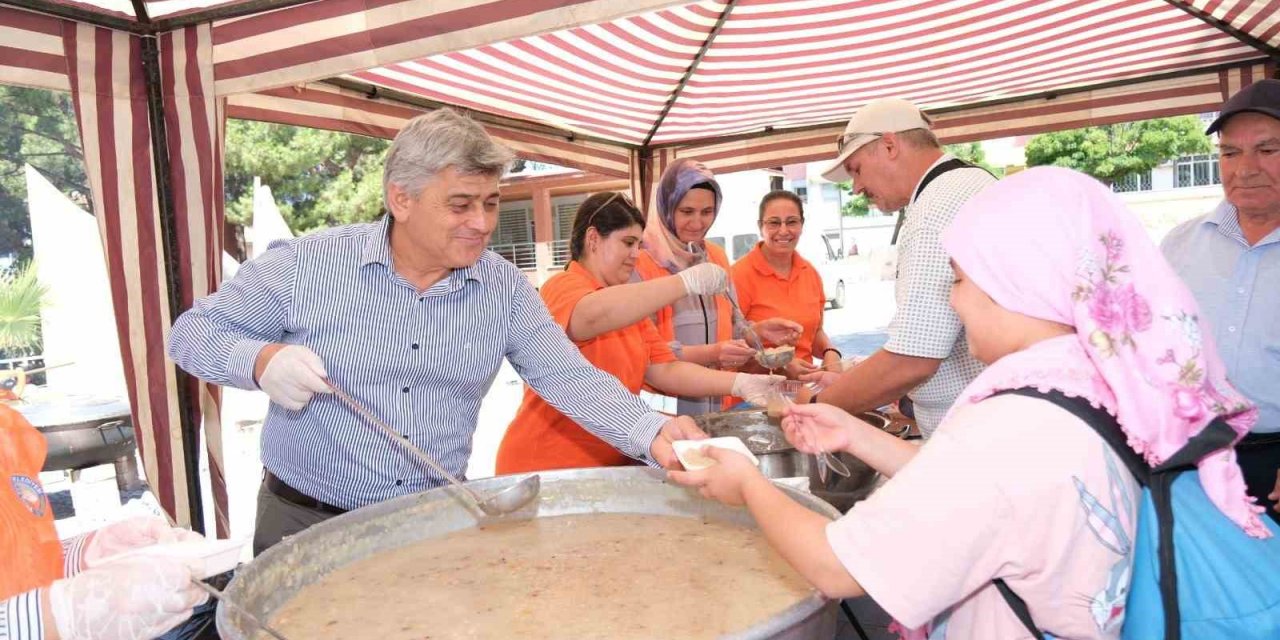 Kuyucak Belediyesi’nden 5 bin kişilik aşure hayrı