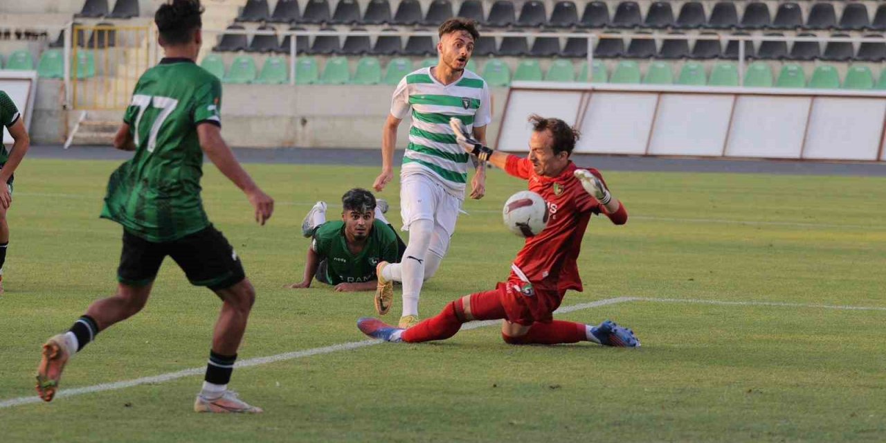 Efeler 09 SFK ilk hazırlık maçını kaybetti