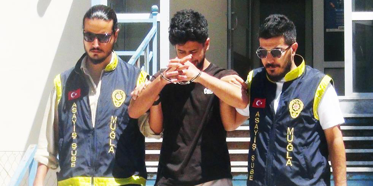 ‘Büyü var’ diyerek ormanı yakmış