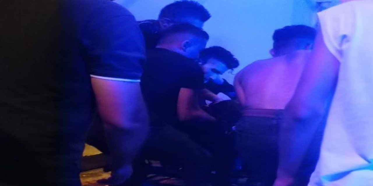 Sokak ortasında bıçaklanan genç kurtarılamadı