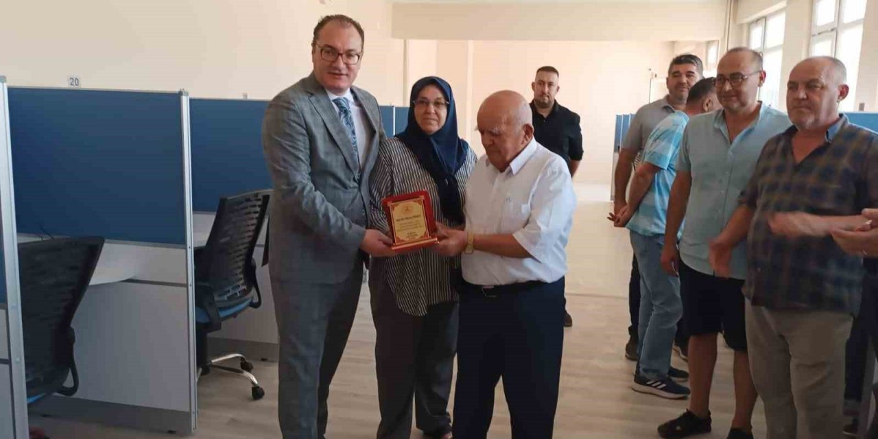 Sarıgöl’de e-sınav merkezi açıldı