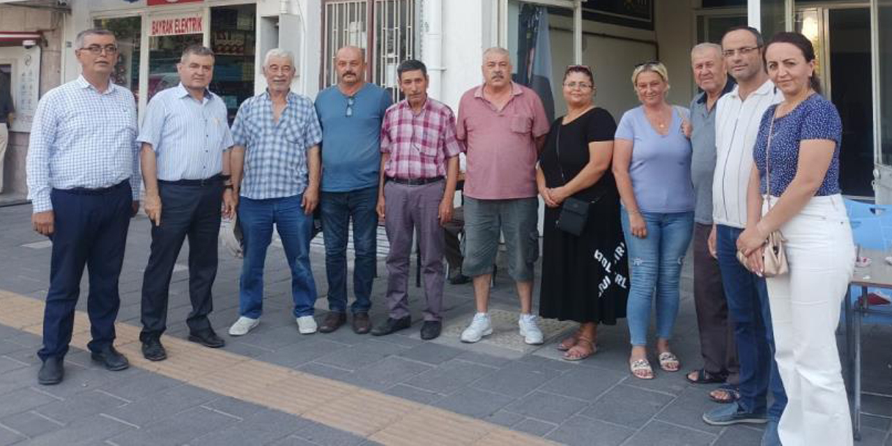 İYİ Parti Akhisar İlçe Teşkilatı yönetiminden 14 kişi istifa etti