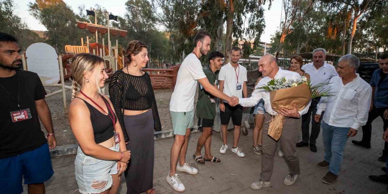 Başkan Soyer, 20. Gençlik Yaz Kampı’nı ziyaret etti