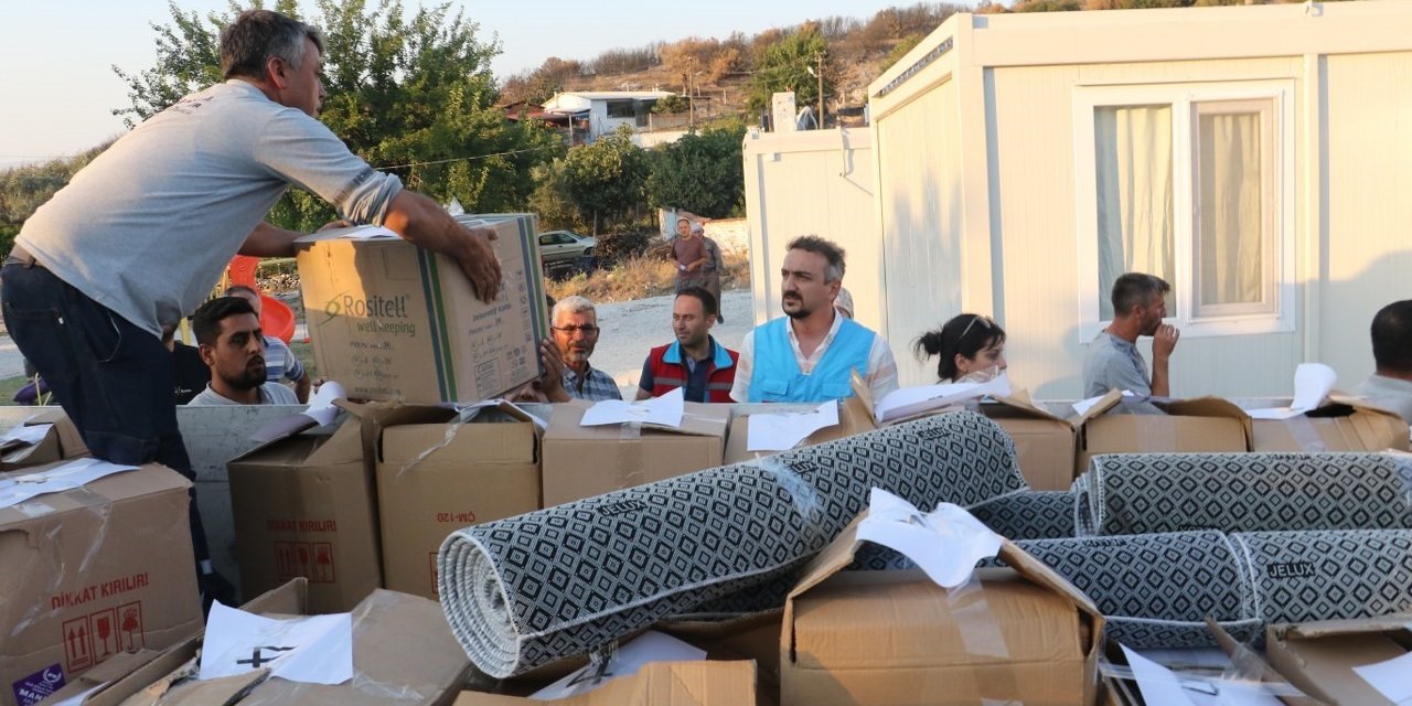 Manisa Büyükşehir Belediyesi orman yangınının yaralarını sarıyor
