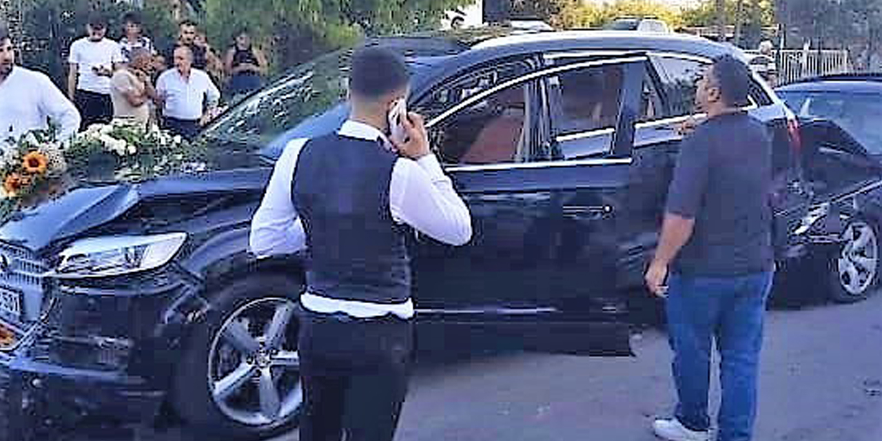 En mutlu günleri zehir oldu: Gelin arabası dahil 8 araç birbirine girdi