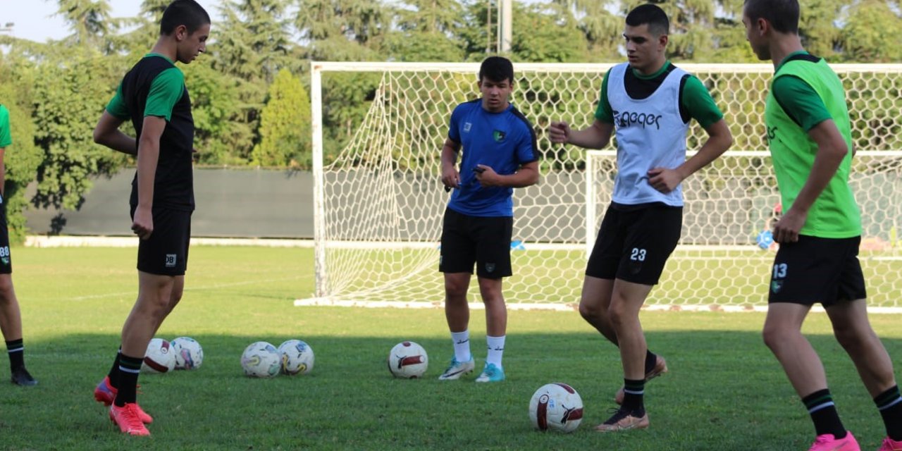 Denizlispor, son hazırlık maçını Uşakspor ile yapacak