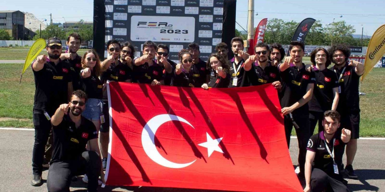 Dokuz Eylül’ün Formula ekibi Romanya’da fırtına estirdi