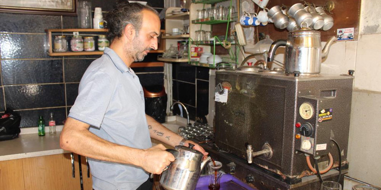 Kültür merkezi gibi çay ocağı