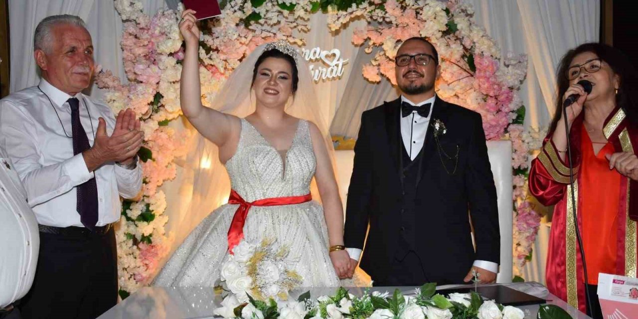 Gazeteci Uçkaç, dünya evine girdi