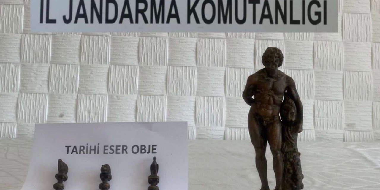 Tarihi eserleri satmak isterken suçüstü yakalandı