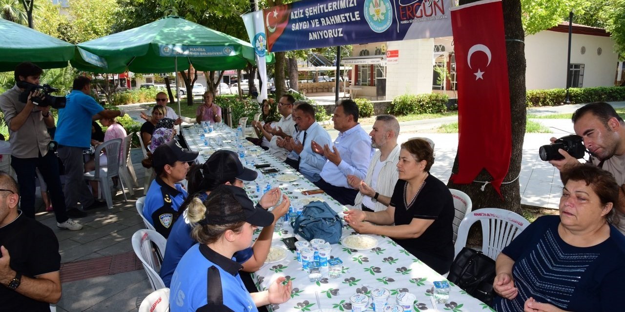 Manisalı şehitler dualarla anıldı