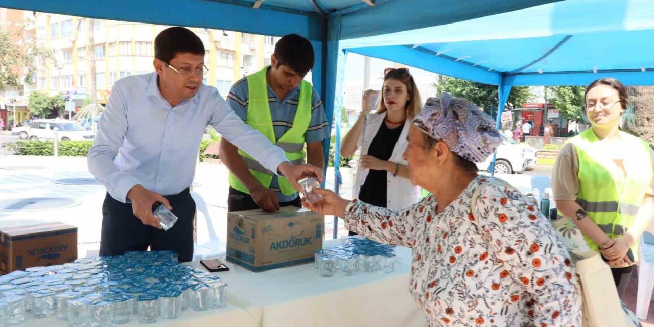 Nazilli Belediyesi ekipleri vatandaşları serinletti