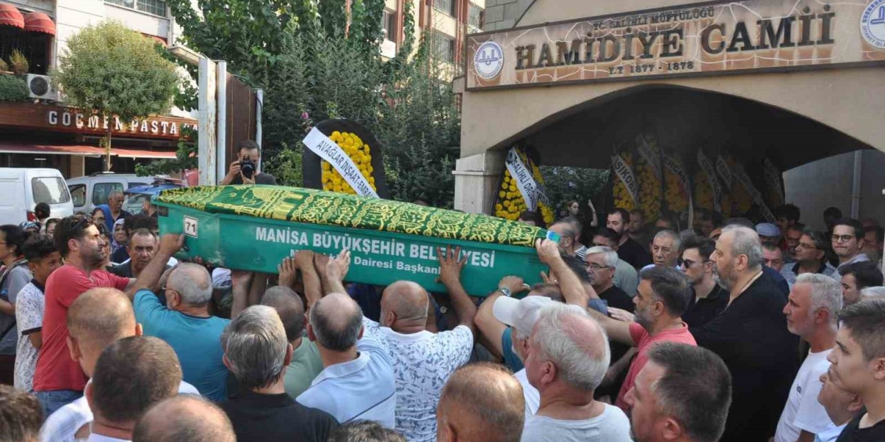 Aracında ölü bulunmuştu, Salihli’de toprağa verildi