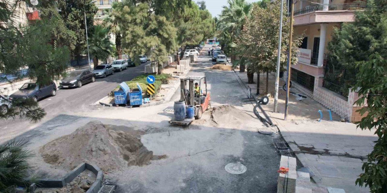 Atatürk Bulvarı’nda alt ve üstyapı çalışmaları sürüyor