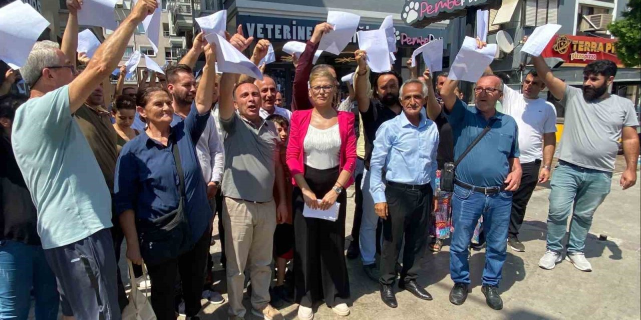 İYİ Parti İzmir’de istifa depremi yaşandı