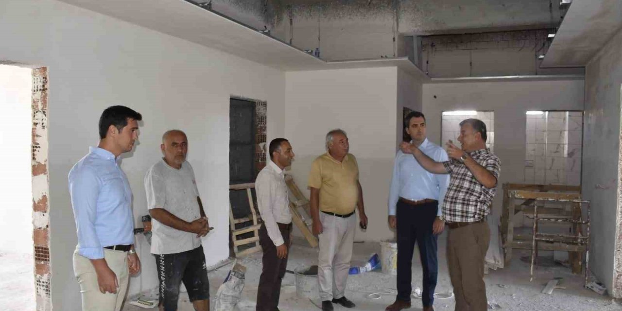 Didim Kaymakamı Kuruca, eğitim-öğretim yılı öncesinde yatırımları inceledi