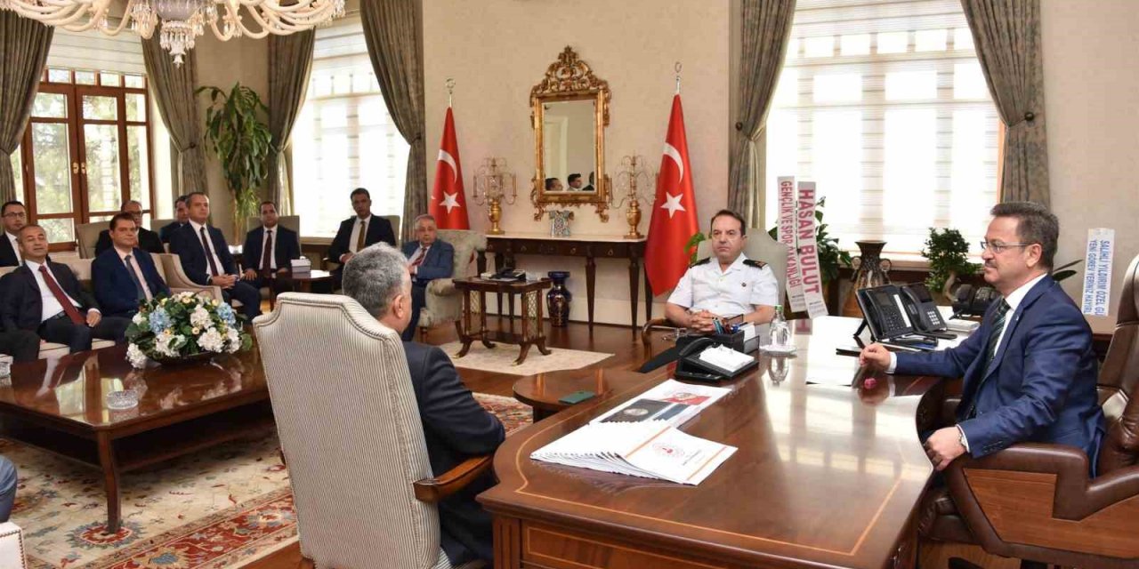 Vali Ünlü’den aile kurumuna özel önem