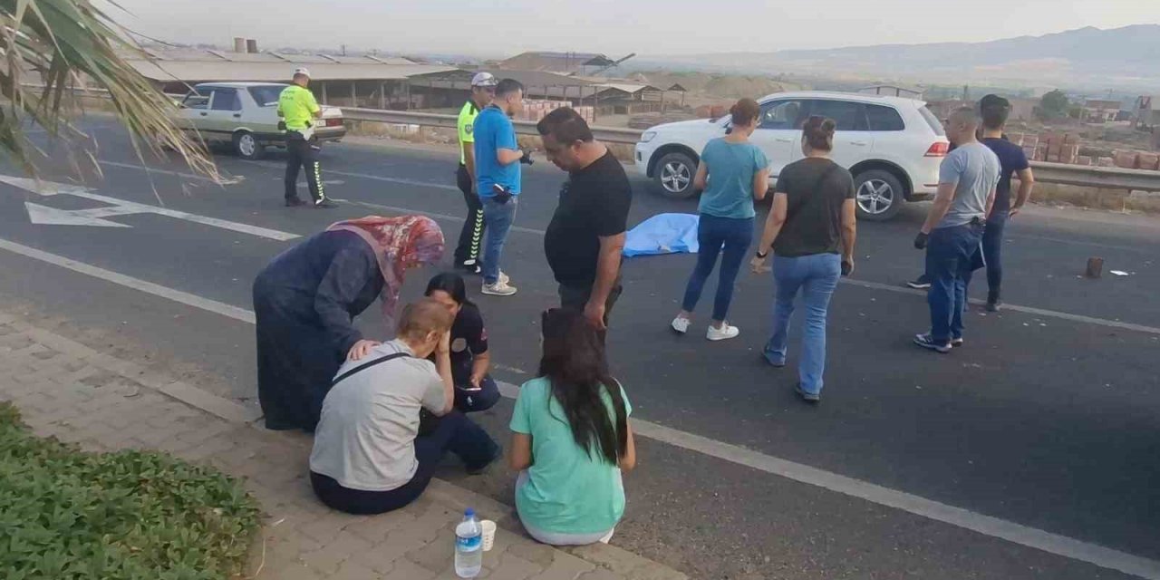 Manisa’da otomobilin çarptığı yaşlı kadın öldü