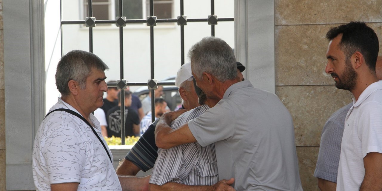 Manisa’da feci kazada yaşamını yitiren 4 kişi toprağa verildi