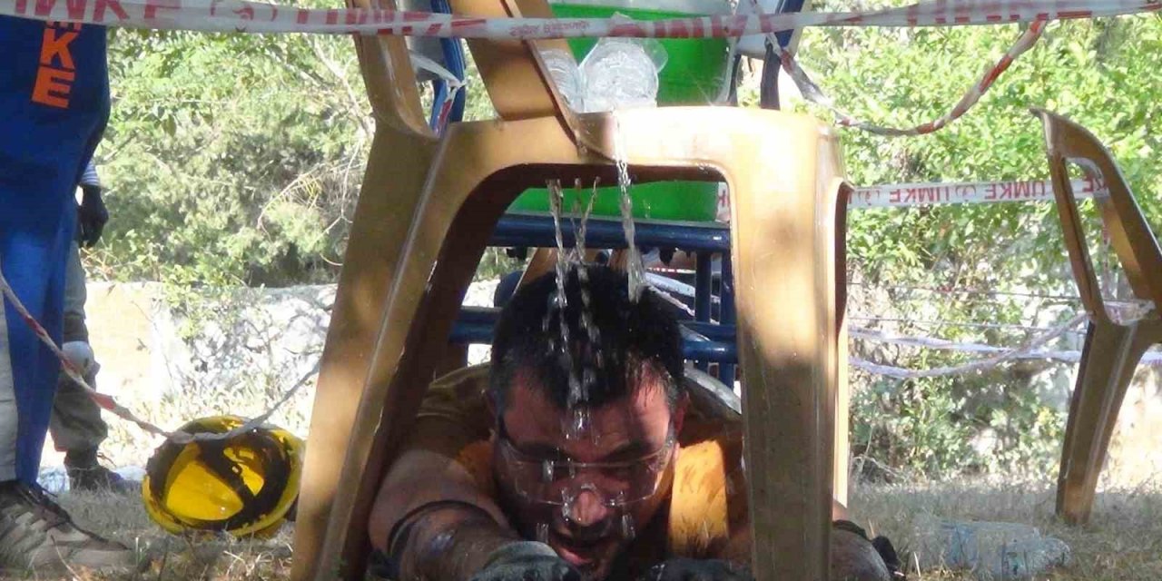 UMKE gönüllülerine komando eğitimi