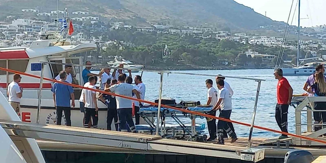 Ünlü iş adamı Ali Sabancı ve eşi Yunanistan’da sürat botuyla kaza yaptı