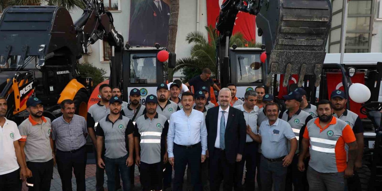 Menemen Belediyesi 100 yeni araç aldı