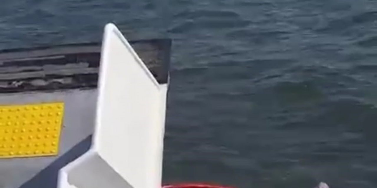 İzmir Körfezi’nde teknesi alabora olan denizci böyle kurtarıldı