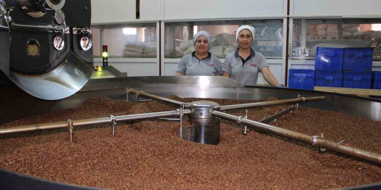 Türkler, şartlar ne olursa olsun kahve keyfinden ödün vermiyor